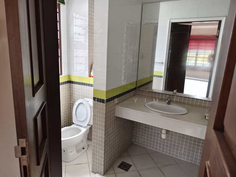 Bungalow for Sale in Bukit Rahman Putra (Sungai Buloh) - James Yim - bathroom 2 - PropertyGuru.com.my