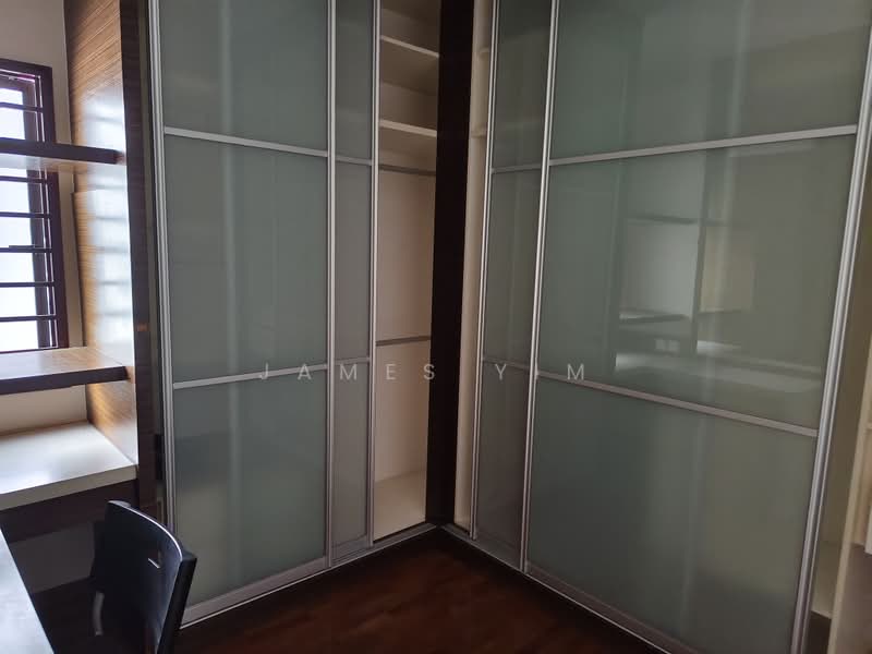 Rumah Banglo untuk Dijual di Bukit Rahman Putra (Sungai Buloh) - James Yim - built in wardrobe - PropertyGuru.com.my