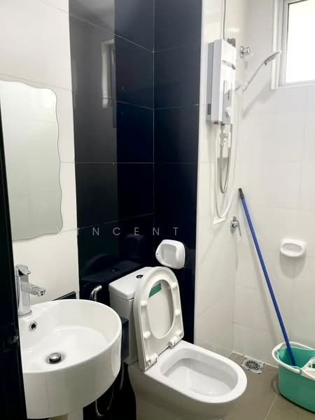 Servis Apartment untuk Disewa di Vida Heights - Vincent Tea - Bathroom - PropertyGuru.com.my