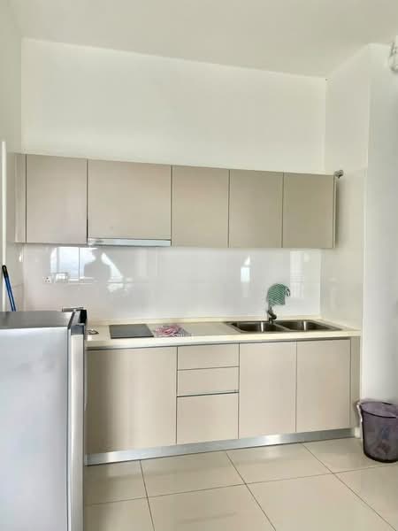Servis Apartment untuk Disewa di Vida Heights - Vincent Tea - Kitchen - PropertyGuru.com.my