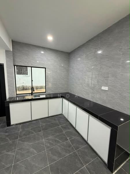 Rumah Teres 1 Tingkat untuk Dijual di Taman Universiti (Skudai) - Melinda Ee - Kitchen - PropertyGuru.com.my