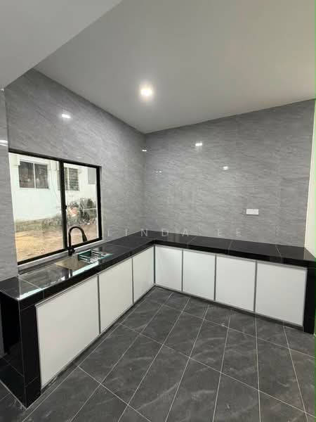 Rumah Teres 1 Tingkat untuk Dijual di Taman Universiti (Skudai) - Melinda Ee - Kitchen - PropertyGuru.com.my
