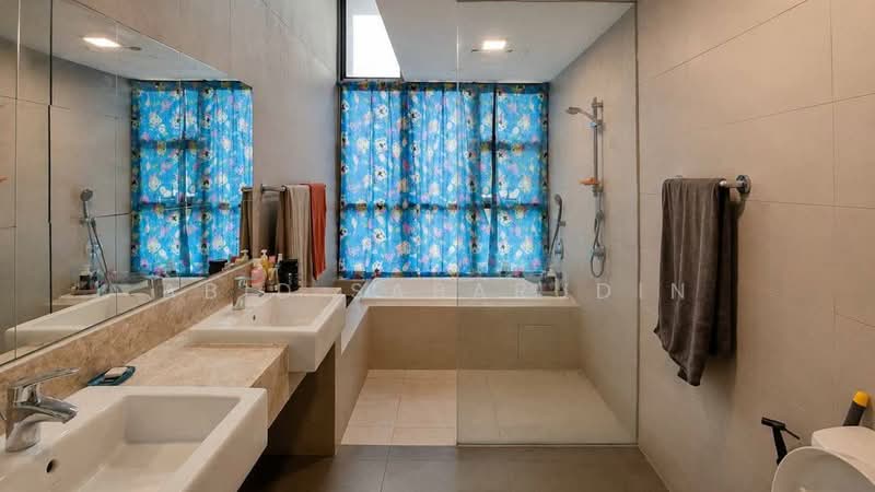 Kondominium untuk Dijual di Seri Riana Residence - Abid Sabarudin - Bathroom - PropertyGuru.com.my