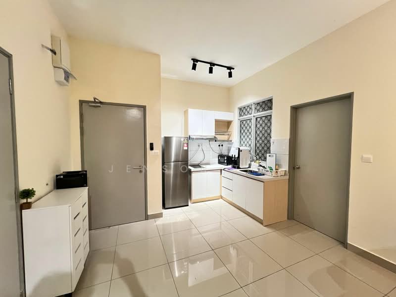 Service Residence for Rent at B11 Parkland Residence - Jenson Teh - Kitchen - PropertyGuru.com.my
