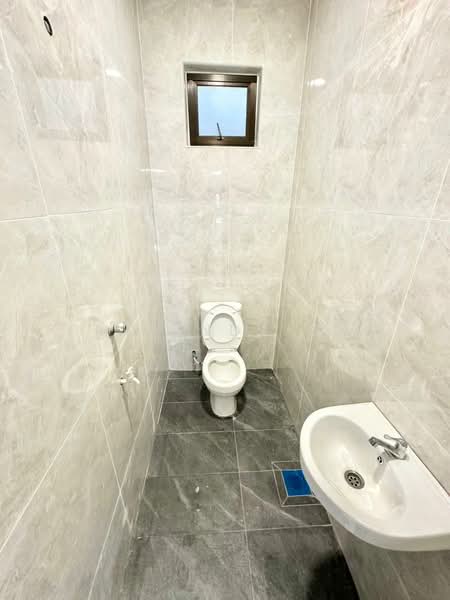 2-storey Terraced House for Sale in Taman Ungku Tun Aminah (Skudai) - Melinda Ee - Bathroom - PropertyGuru.com.my