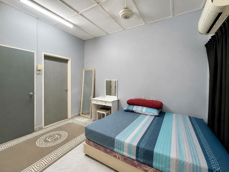 1-storey Terraced House for Sale in Seksyen 27 (Shah Alam) - Adaw Zain - Bedroom - PropertyGuru.com.my