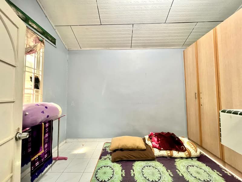 1-storey Terraced House for Sale in Seksyen 27 (Shah Alam) - Adaw Zain - Bedroom - PropertyGuru.com.my