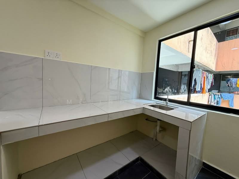 Flat for Sale at Geharu Flat - Melinda Ee - Kitchen - PropertyGuru.com.my