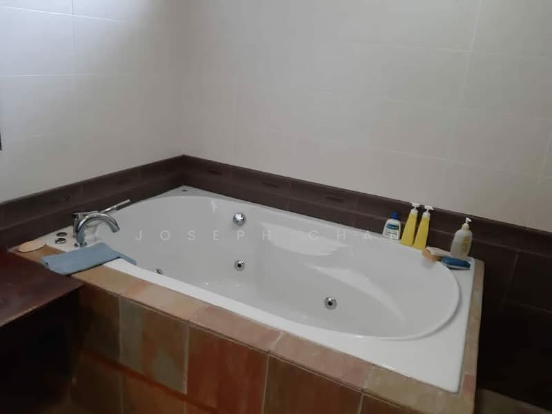 Rumah Teres 2 Tingkat untuk Dijual di Seksyen 7 (Shah Alam) - Joseph Chan - Bathroom - PropertyGuru.com.my