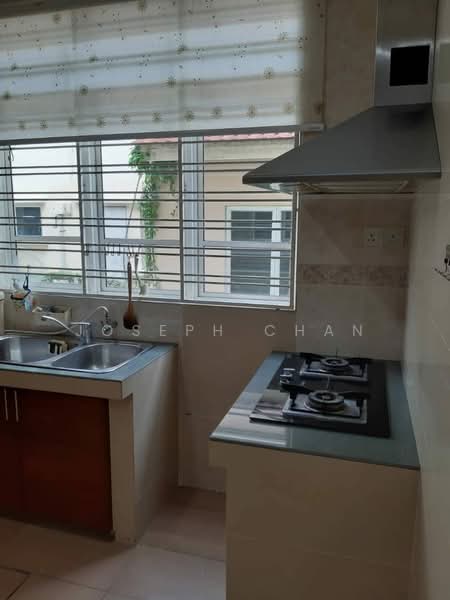 Rumah Teres 2 Tingkat untuk Dijual di Seksyen 7 (Shah Alam) - Joseph Chan - Kitchen - PropertyGuru.com.my