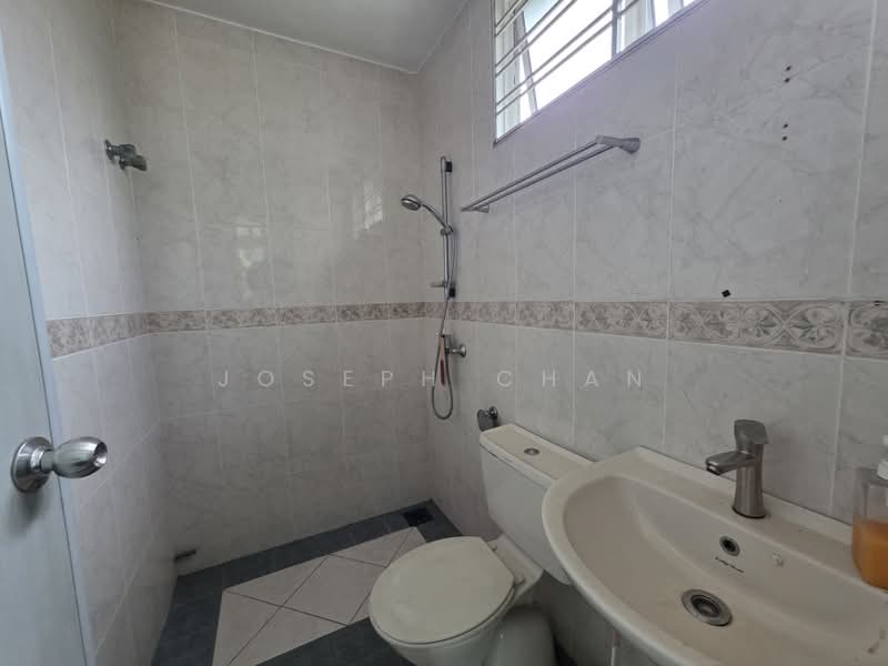 Rumah Teres 2-Tingkat untuk Dijual di Seksyen 7 (Shah Alam) - Joseph Chan - Bathroom - PropertyGuru.com.my