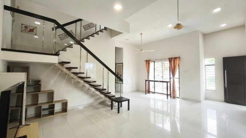 Semi-Detached House for Sale in D'Kayangan (Shah Alam) - Liza Tieo Quek Hoon - Living Room - PropertyGuru.com.my