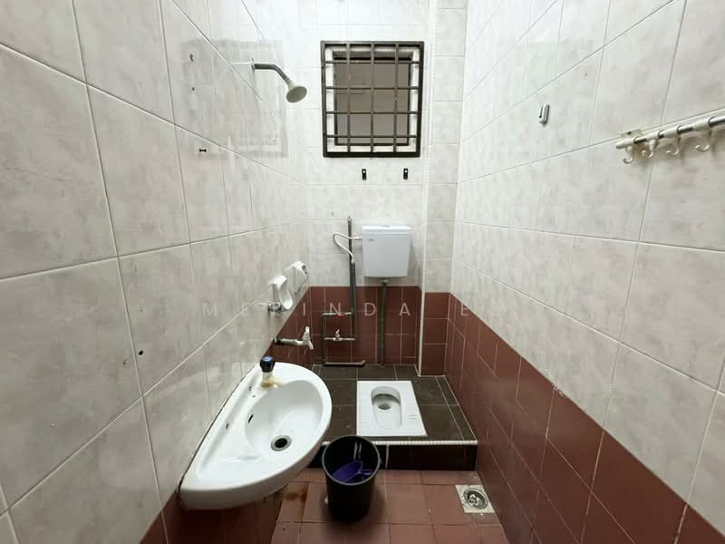 2-storey Terraced House for Sale in Taman Rinting (Masai) - Melinda Ee - Bathroom - PropertyGuru.com.my