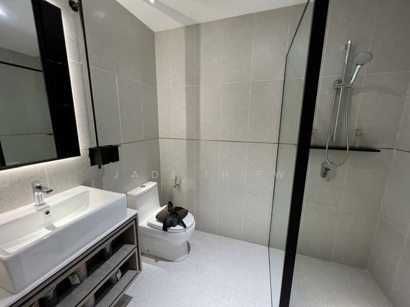 Service Residence for Rent at Millerz Square Serviced Residence - Jade Thiew - Bathroom - PropertyGuru.com.my