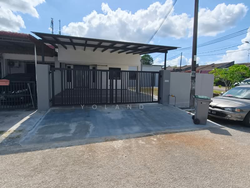 Rumah Teres 1 Tingkat untuk Dijual di Taman Universiti (Skudai) - Yoland . - Exterior - PropertyGuru.com.my