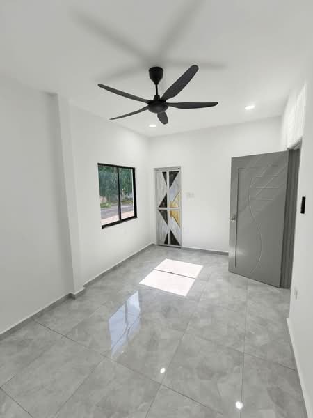 Rumah Teres 1 Tingkat untuk Dijual di Taman Universiti (Skudai) - Yoland . - Interior - PropertyGuru.com.my