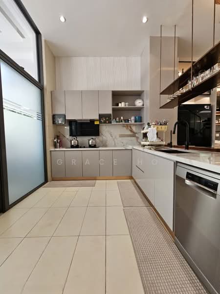Rumah Teres 3.5-Tingkat untuk Dijual di The Mansions (Desa Parkcity) - Grace Ho - Kitchen - PropertyGuru.com.my
