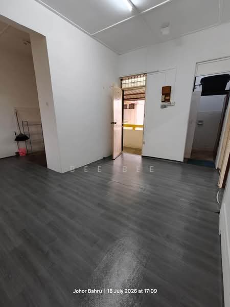 Flat for Rent at Flat Taman Perling - Bee Bee - PropertyGuru.com.my