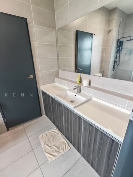 Semi-Detached House for Rent in Bandar Penawar (Kota Tinggi) - Kenny Wong Chen Yao - Bathroom - PropertyGuru.com.my