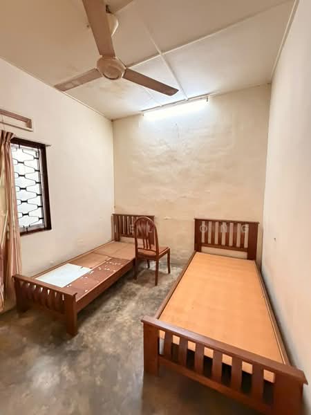 Rumah Teres 1 Tingkat untuk Dijual di Taman Abad (Johor Bahru) - Daniel Yong - Bedroom - PropertyGuru.com.my