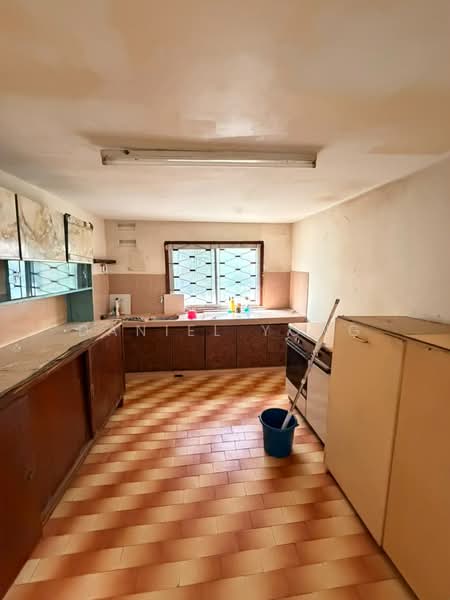 Rumah Teres 1 Tingkat untuk Dijual di Taman Abad (Johor Bahru) - Daniel Yong - Kitchen - PropertyGuru.com.my