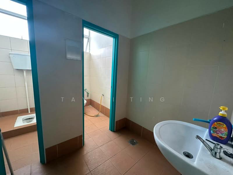 Kilang untuk Disewa di Skudai (Johor) - Tay Ai Ting - Bathroom - PropertyGuru.com.my