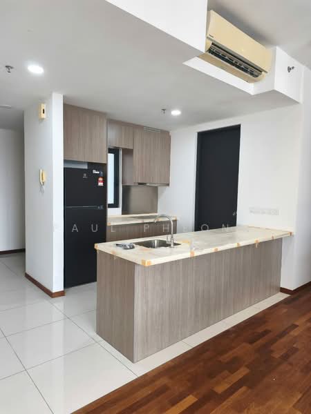 Servis Apartment untuk Disewa di The Tamarind - Paul Pheong - Kitchen - PropertyGuru.com.my