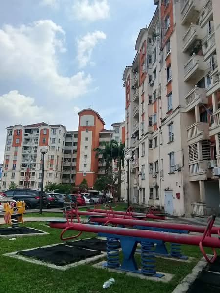 Apartment for Sale at Pangsapuri Danaumas - KT Teoh - Exterior - PropertyGuru.com.my