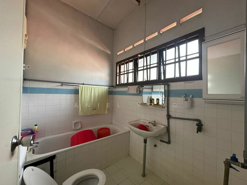 Semi-Detached House for Sale in Johor Bahru (Johor) - Daniel Yong - Bathroom - PropertyGuru.com.my