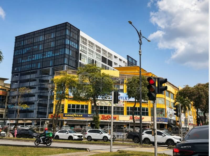 Shop for Rent in Subang Jaya (Selangor) - Emily Kho - Exterior - PropertyGuru.com.my