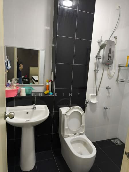 2-storey Terraced House for Sale in Mutiara Rini (Skudai) - Catherine Law - Bathroom - PropertyGuru.com.my