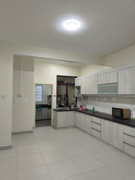 2-storey Terraced House for Sale in Mutiara Rini (Skudai) - Catherine Law - Kitchen - PropertyGuru.com.my