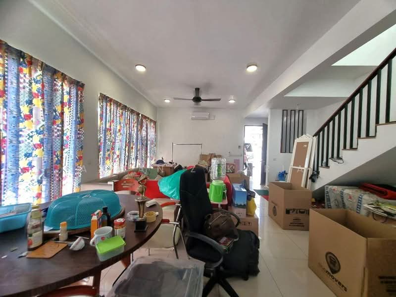 Rumah Teres 2 Tingkat untuk Dijual di Elmina (Shah Alam) - AZMAN ZAKARIA - Living Room - PropertyGuru.com.my
