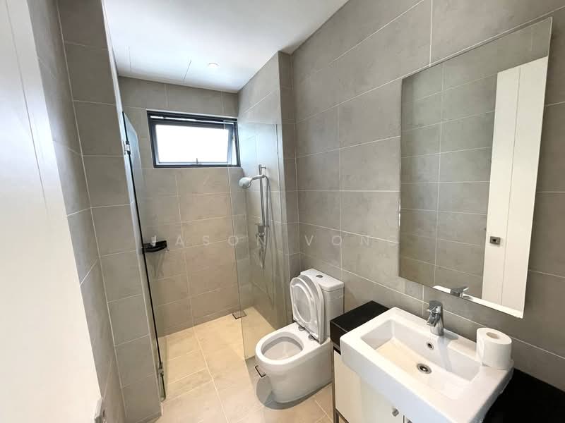 Rumah Berkembar untuk Dijual di Lake Fields (Sungai Besi) - Jason Vong - Bathroom - PropertyGuru.com.my