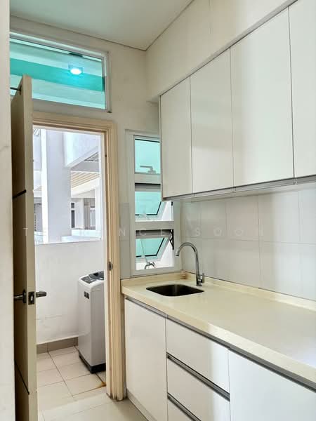 Servis Apartment untuk Disewa di 1Medini - Terrance Soong - Kitchen - PropertyGuru.com.my