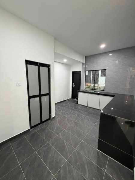 Rumah Teres 1 Tingkat untuk Dijual di Taman Universiti (Skudai) - Wil Mong - Kitchen - PropertyGuru.com.my