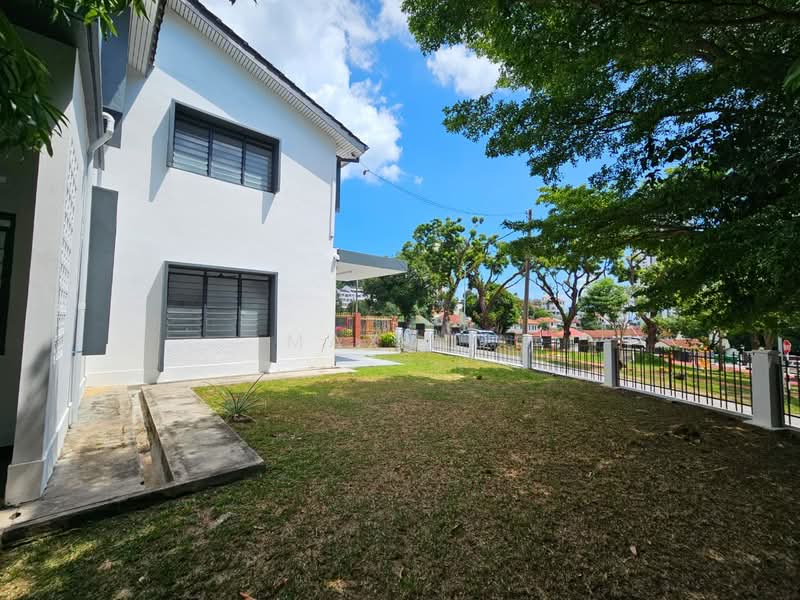 Rumah Berkembar untuk Dijual di Tanjung Tokong (Penang) - Max Ng - Exterior - PropertyGuru.com.my