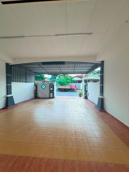 1-storey Terraced House for Sale in Bandar Putra (Kulai) - Daniel Yong - Exterior - PropertyGuru.com.my