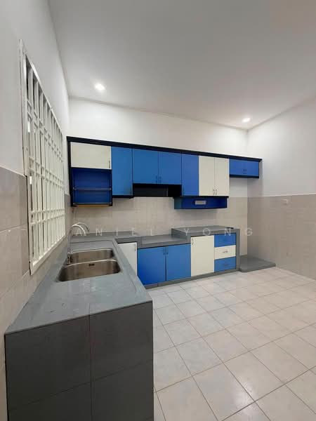 1-storey Terraced House for Sale in Bandar Putra (Kulai) - Daniel Yong - Kitchen - PropertyGuru.com.my