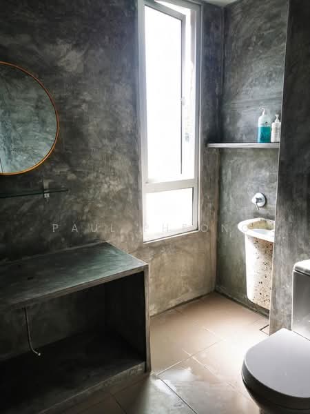 Kondominium untuk Dijual di Surin Condominium - Paul Pheong - Bathroom - PropertyGuru.com.my