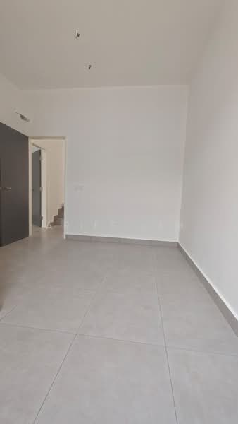 Rumah Teres 2-Tingkat untuk Dijual di Taman Mount Austin (Tebrau) - Aries Lam - PropertyGuru.com.my