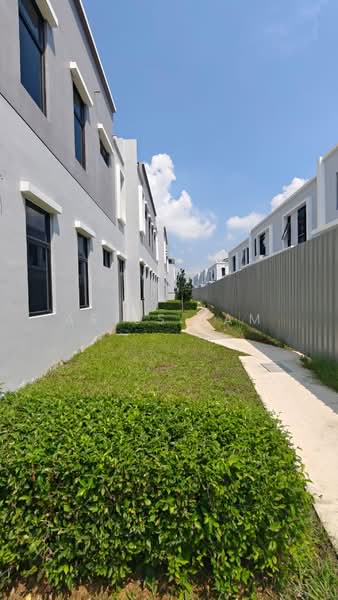 Rumah Teres 2-Tingkat untuk Dijual di Taman Mount Austin (Tebrau) - Aries Lam - PropertyGuru.com.my