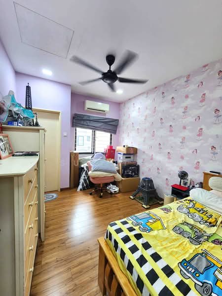3-storey Terraced House for Sale in Lake Fields (Sungai Besi) - Suki Tan - Bedroom - PropertyGuru.com.my