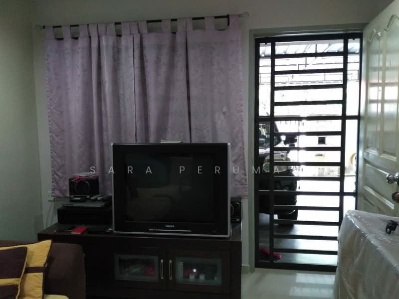 Rumah Teres untuk Dijual di Bandar Kinrara Seksyen 1 (Bandar Kinrara) - Sara Perumal - Living Room - PropertyGuru.com.my