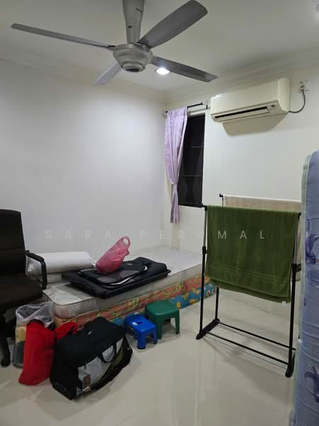 Rumah Teres untuk Dijual di Bandar Kinrara Seksyen 1 (Bandar Kinrara) - Sara Perumal - Bedroom - PropertyGuru.com.my