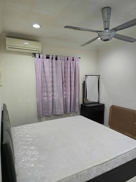 Rumah Teres untuk Dijual di Bandar Kinrara Seksyen 1 (Bandar Kinrara) - Sara Perumal - Bedroom - PropertyGuru.com.my