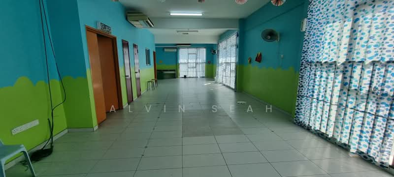 Shop / Office for Sale in Klang (Selangor) - Alvin Seah - Corridor - PropertyGuru.com.my