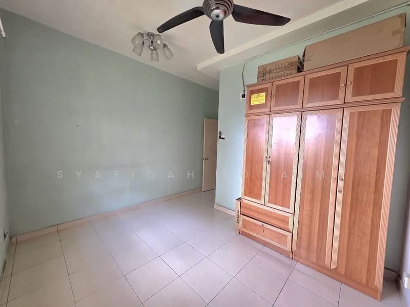 Pangsapuri untuk Dijual di Sri Ixora Apartment - Syafiqah Sohaimi - PropertyGuru.com.my