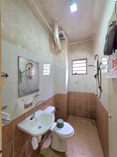 Pangsapuri untuk Dijual di Sri Ixora Apartment - Syafiqah Sohaimi - PropertyGuru.com.my