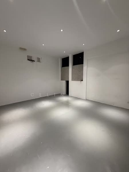 Factory for Rent in Eco Business Park 1 (Johor Bahru) - Celine Ng - Interior - PropertyGuru.com.my